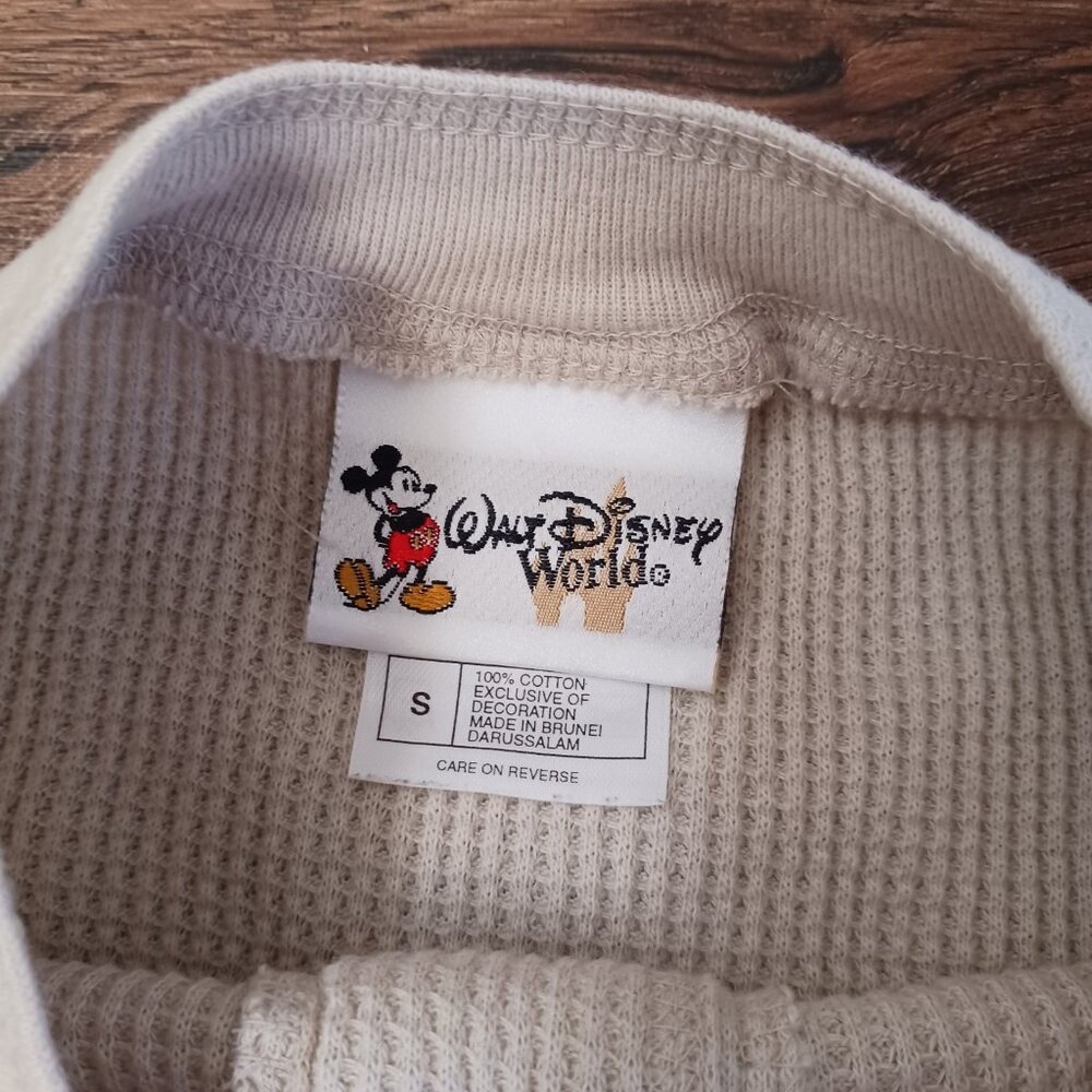 Vintage Disney World Thermal‎ Short Sleeve Henley Animal Kingdom Shirt Small - Picture 3 of 3